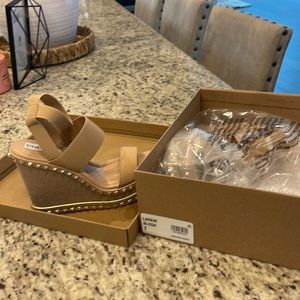 Steve Madden brand new wedges